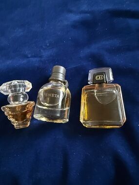 Miniature Perfume Set with Amber & Clear Bottles vintage miniatures